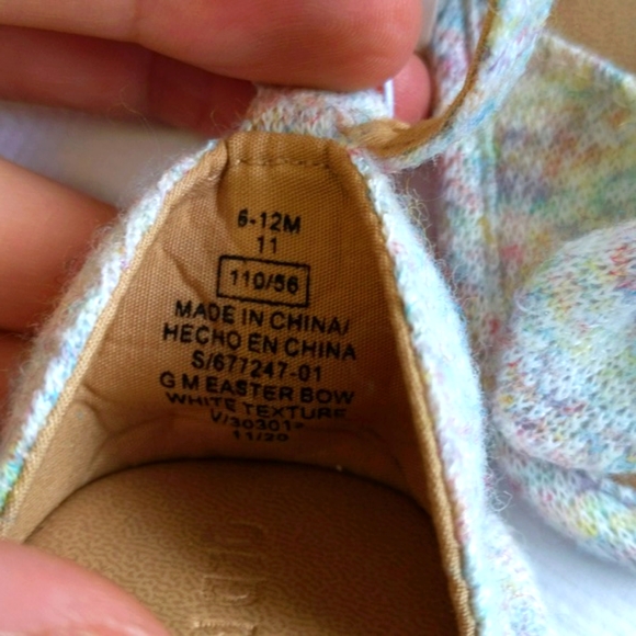 NEW old navy pastel multi knit bow sandals with velcro closure 6-12 months baby - Picture 6 of 6